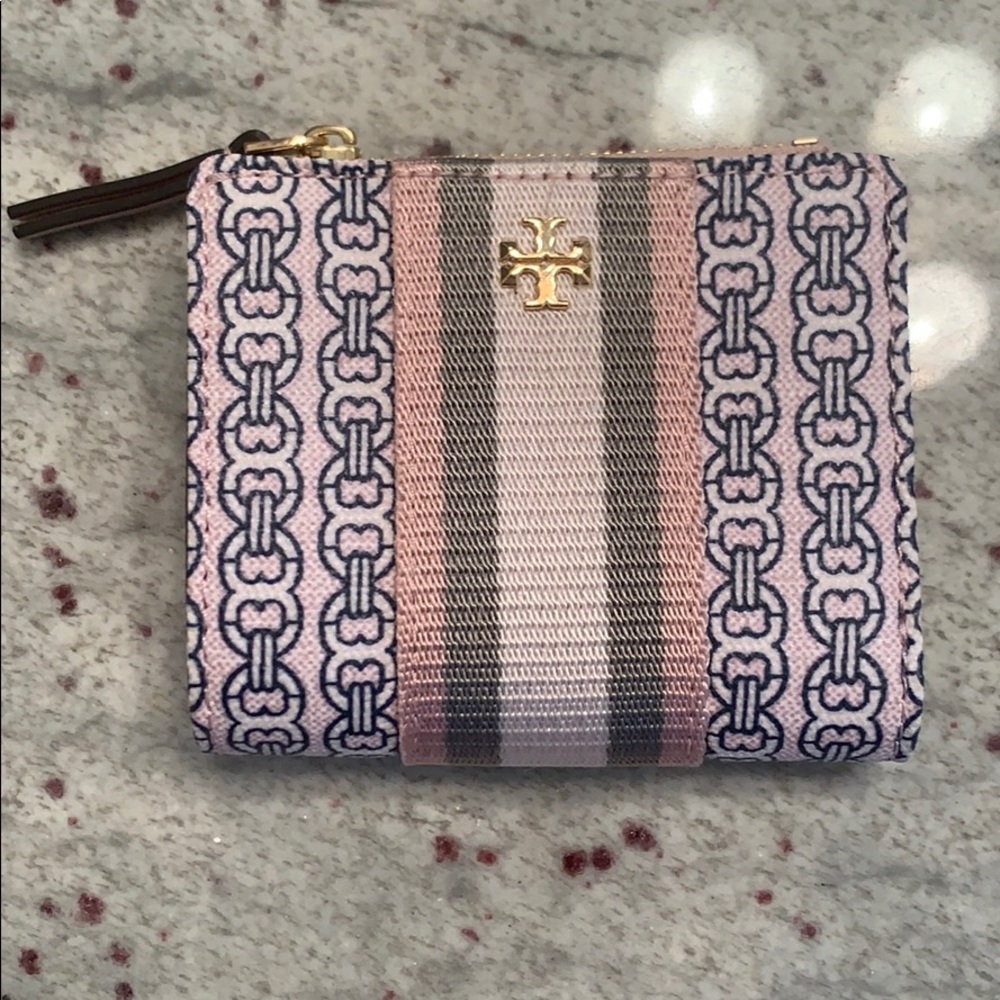 Tory Burch Pink Gemini Link Wallet